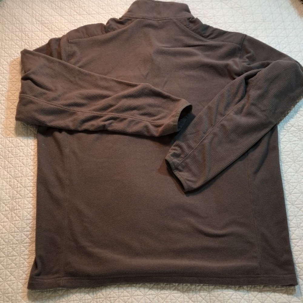 Eddie Bauer size Large cocoa brown knit shirt - Picture 2 of 8